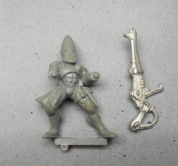File:2nd-Ed-Plastic-Shuriken-Guardians.jpg